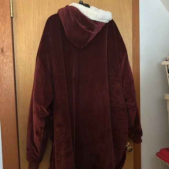 The Comfy Wearable Sherpa Blanket Hoodie in  Burgdony  red - Picture 4 of 6